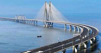 Mumbai: Upset Over Unsteady Job, Delivery Man Jumps Off Bandra-Worli Sea  Link; Rescued | Mumbai News - Times Of India